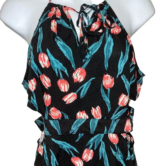 Flying Tomato Sleeveless Side And Back Cutout Halter Mini Dress Floral Print M - Picture 4 of 16